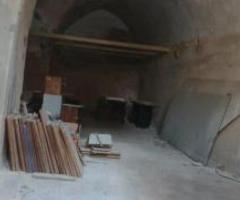 للبيع محلين حجر أثري